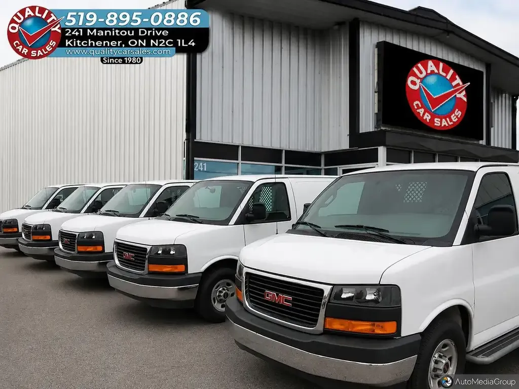 Chevrolet Express 2500 2024 photo 2