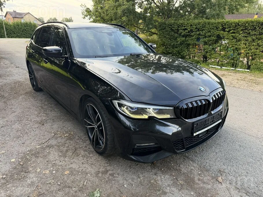 BMW 320 2019 photo 2