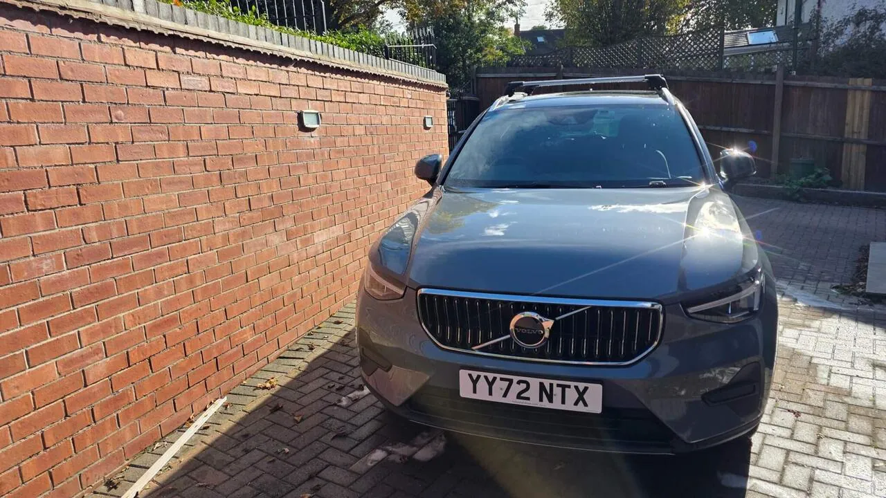 Volvo Xc40 2022 photo 2