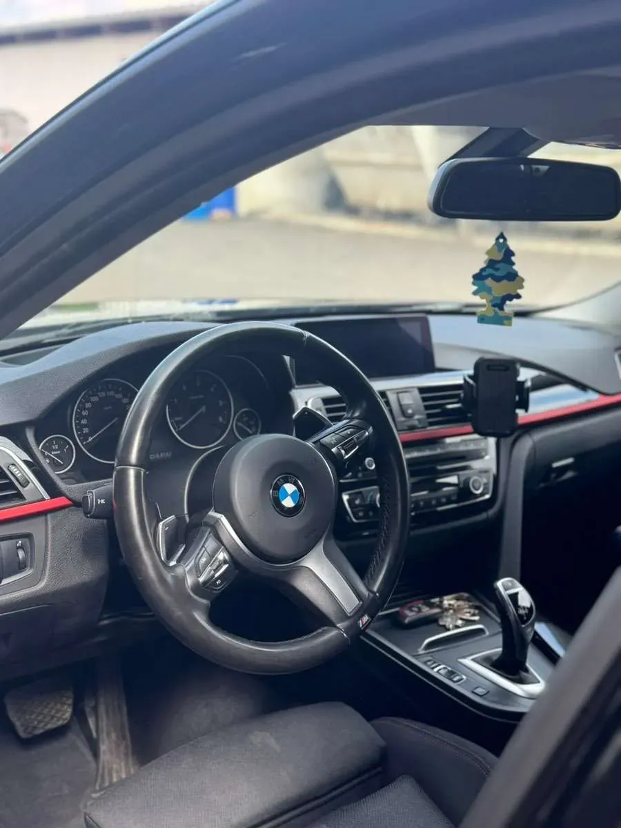 BMW 3 Series 2015 photo 3