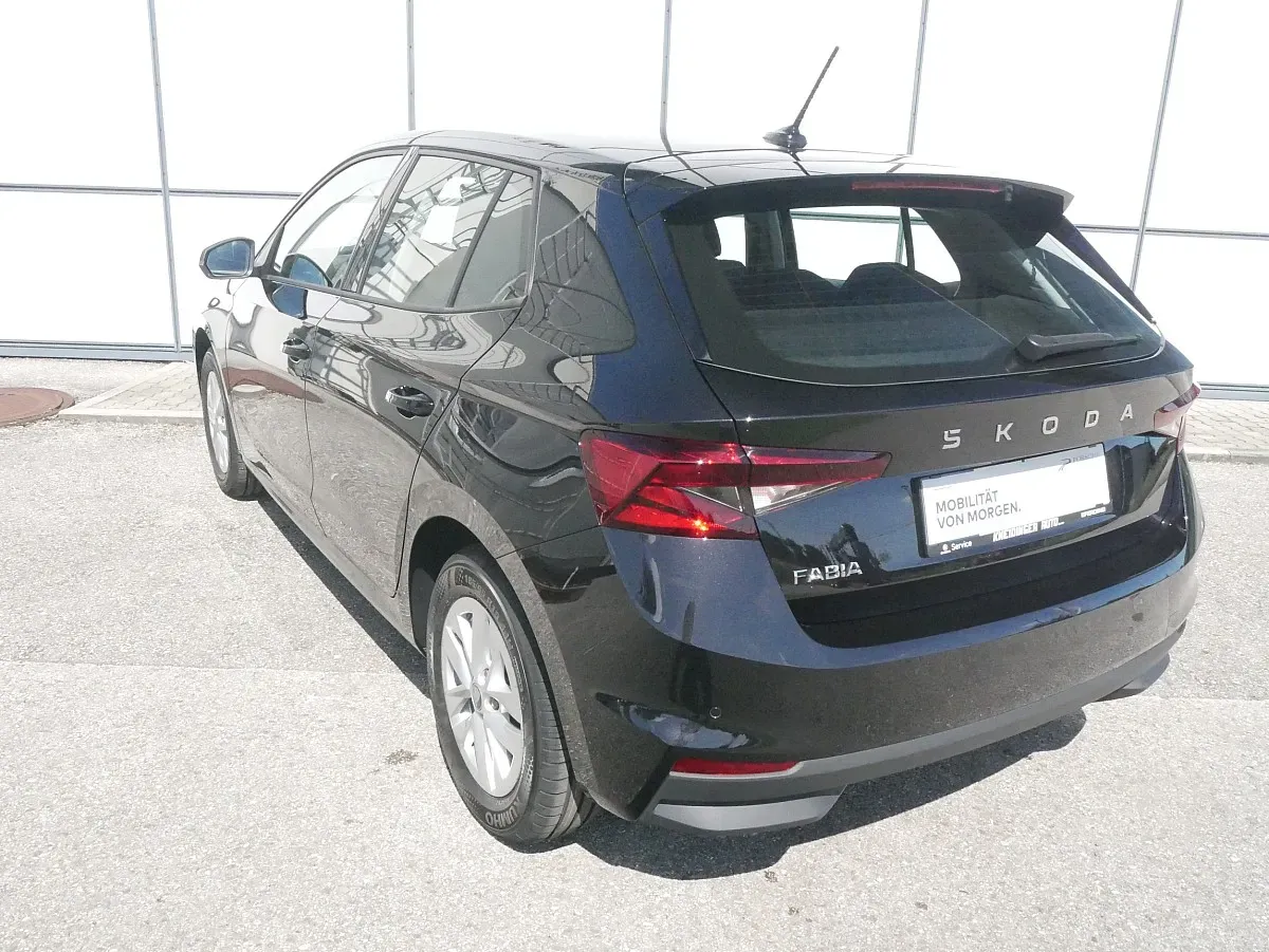 Skoda Fabia 2025 photo 3