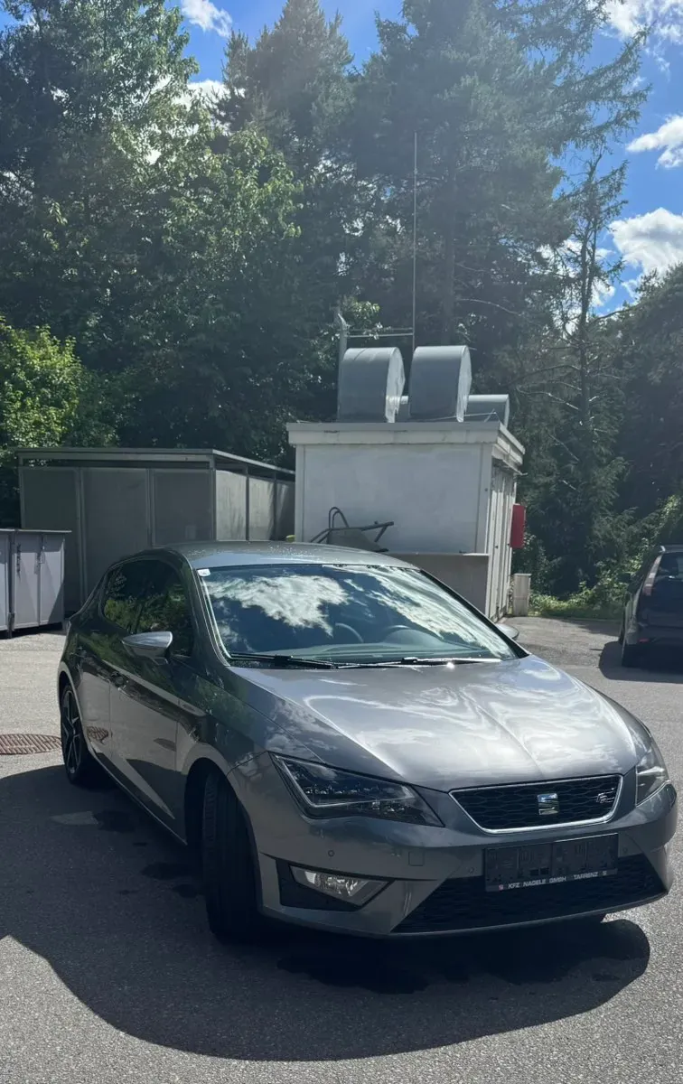 Seat Leon 2013 photo 2