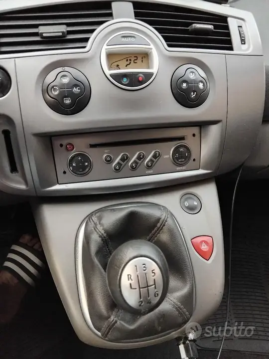 Renault Scenic 2007 photo 3