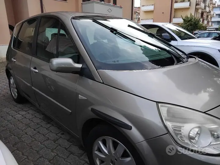 Renault Scenic 2007 photo 2