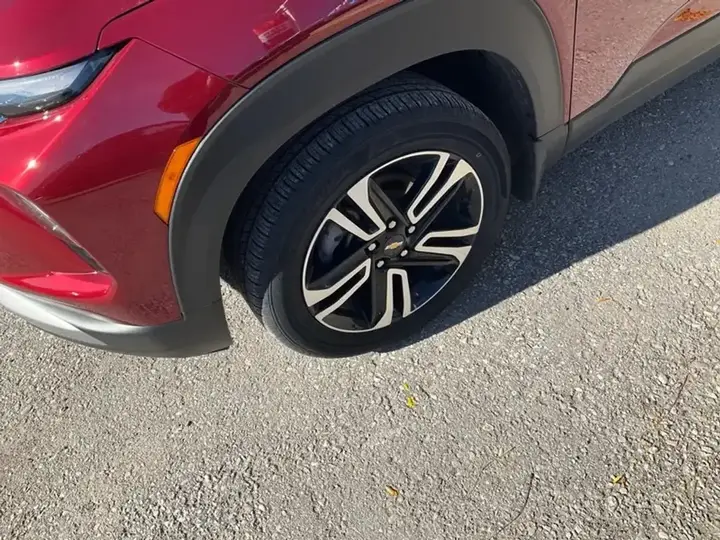 Chevrolet Trailblazer 2024 photo 2