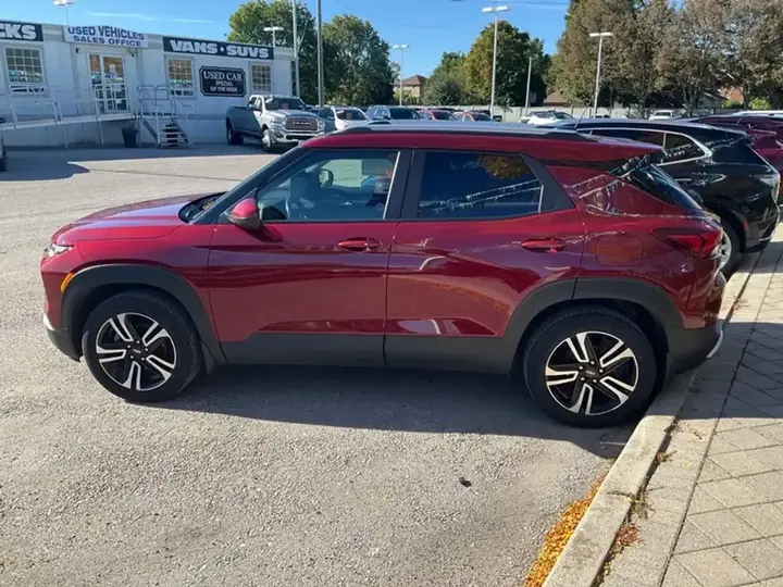 Chevrolet Trailblazer 2024 photo 3