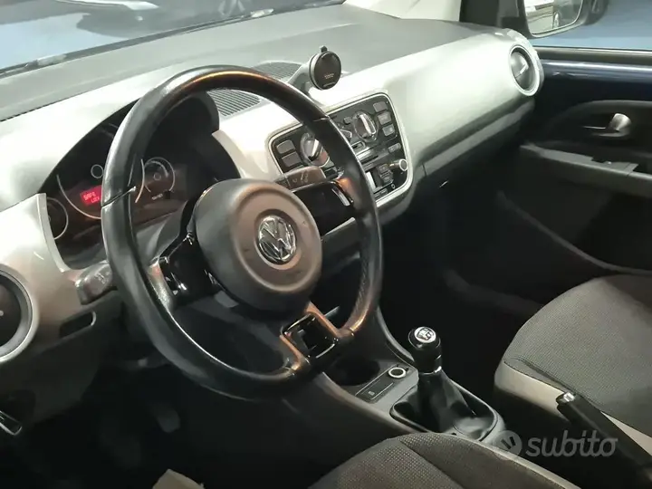 Volkswagen Up 2012 photo 4