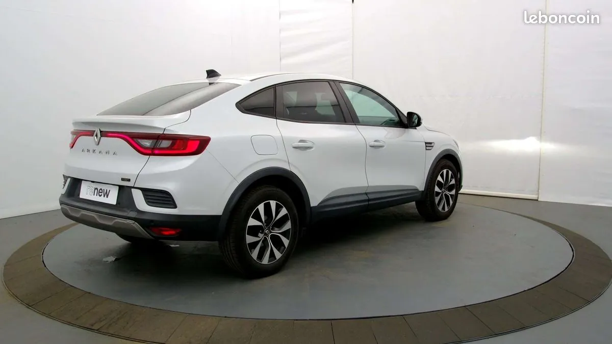 Renault Arkana 2023 photo 2