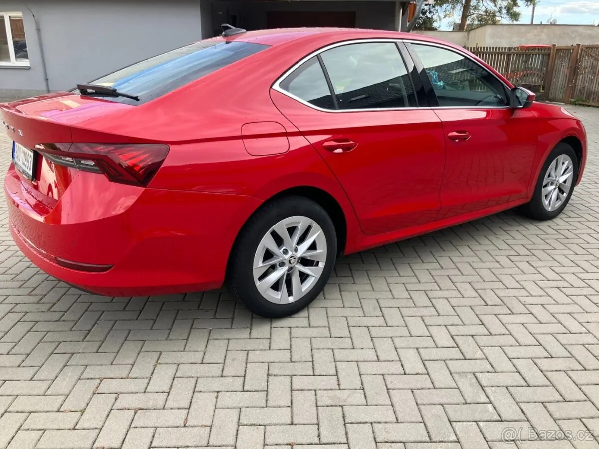 Skoda Octavia 2023 photo 3