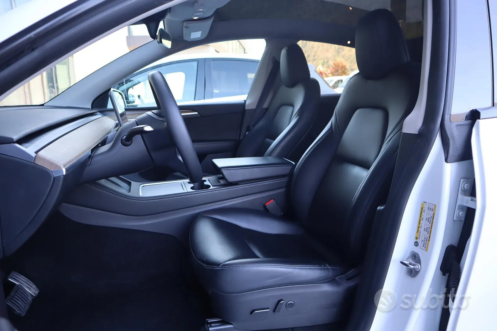Tesla Model Y 2022 photo 4