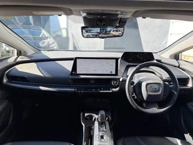 Toyota Prius 2023 photo 3