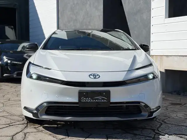 Toyota Prius 2023 photo 2