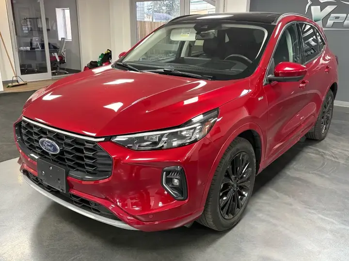 Ford Escape 2023 photo 2