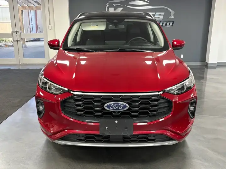 Ford Escape 2023 photo 3