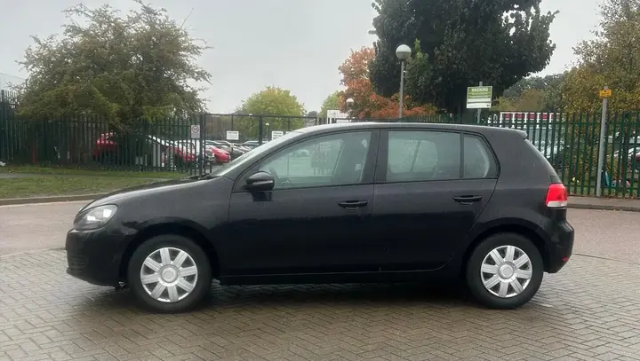 Volkswagen Golf 2009 photo 2