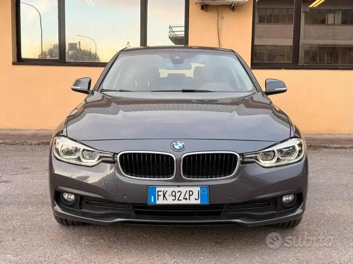 BMW 320D 2017 photo 2