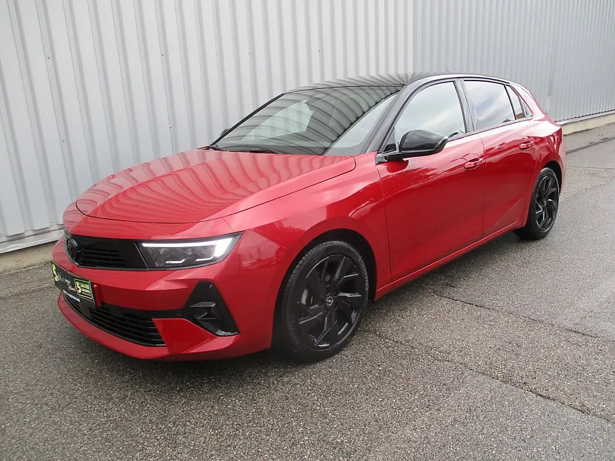 Opel Astra 2023 photo 2