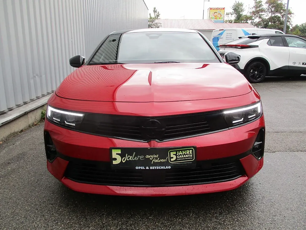 Opel Astra 2023 photo 3