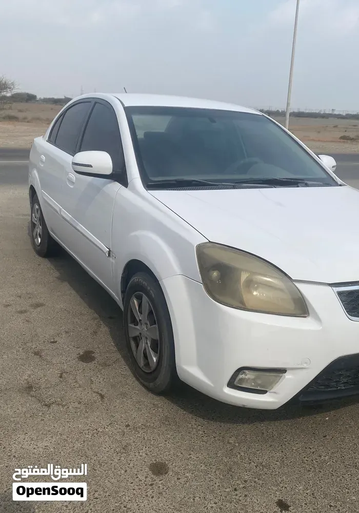 Kia Rio 2010 photo 2