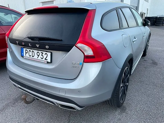 Volvo V60 Cross Country 2017 photo 3