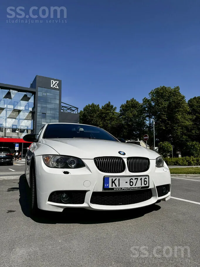 BMW 320 2009 photo 5