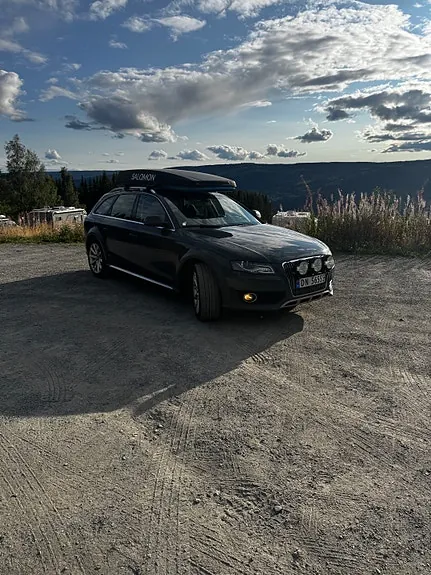 Audi A4 Allroad 2011 photo 2