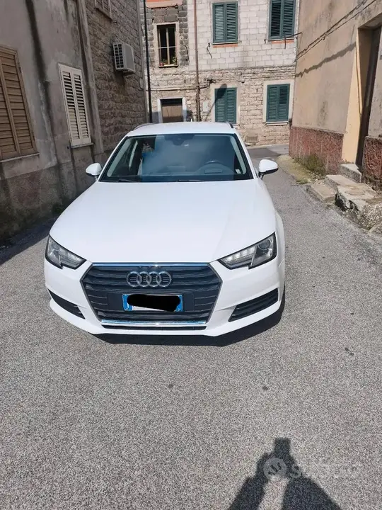 Audi A4 2016 photo 5
