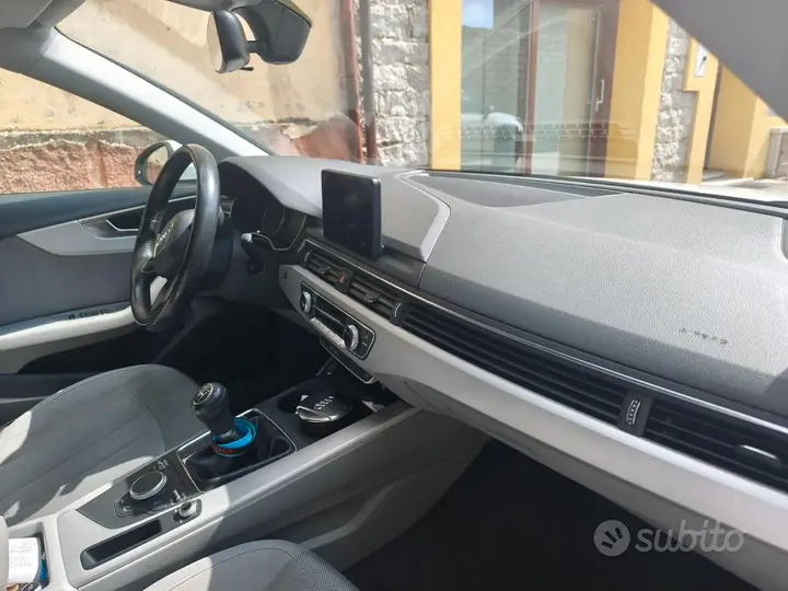 Audi A4 2016 photo 3