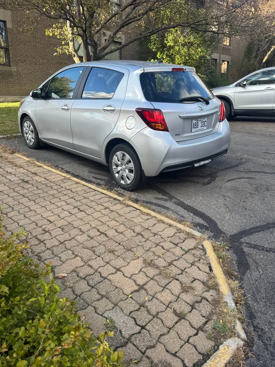Toyota Yaris 2015 photo 3