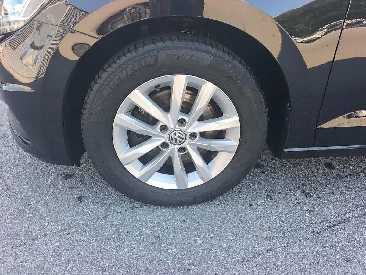 Volkswagen Touran 2019 photo 3