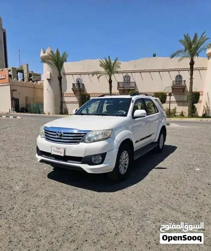 Toyota Fortuner 2015 photo 5