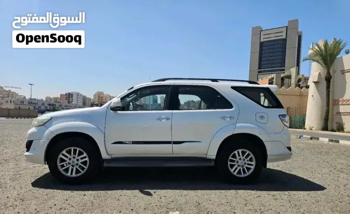 Toyota Fortuner 2015 photo 3