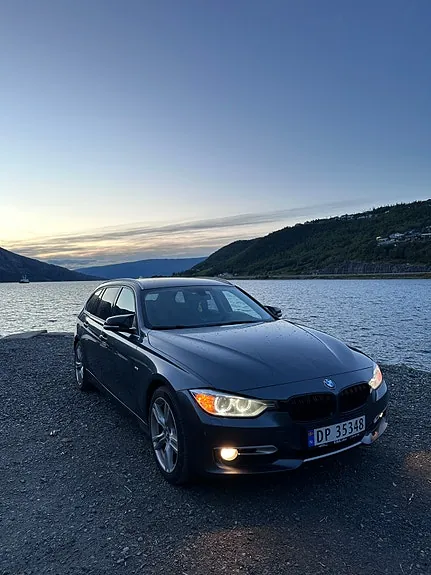 BMW 318D 2013 photo 2