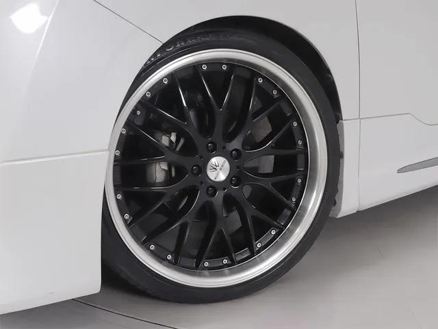 Toyota Verfia 2015 photo 4