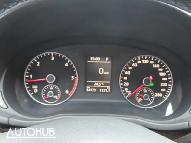 Volkswagen Passat 2014 photo 5