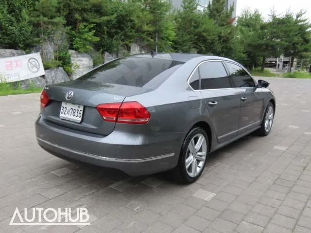 Volkswagen Passat 2014 photo 3