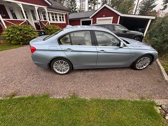 BMW 328I 2013 photo 2