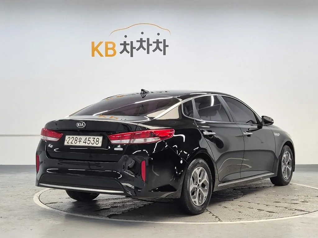 Kia K5 2019 photo 3