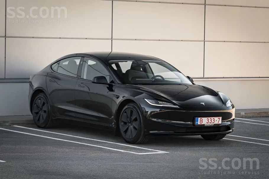 Tesla Model 3 2024 photo 3