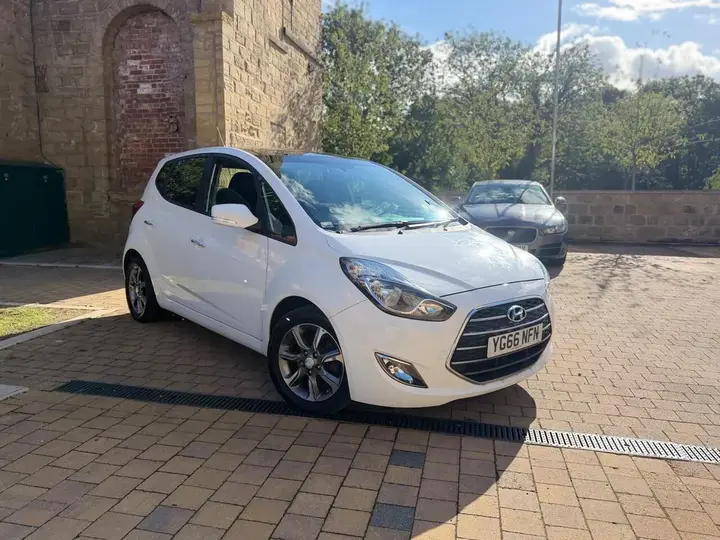 Hyundai Ix20 2016 photo 2