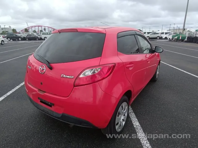 Mazda Demi 2010 photo 4