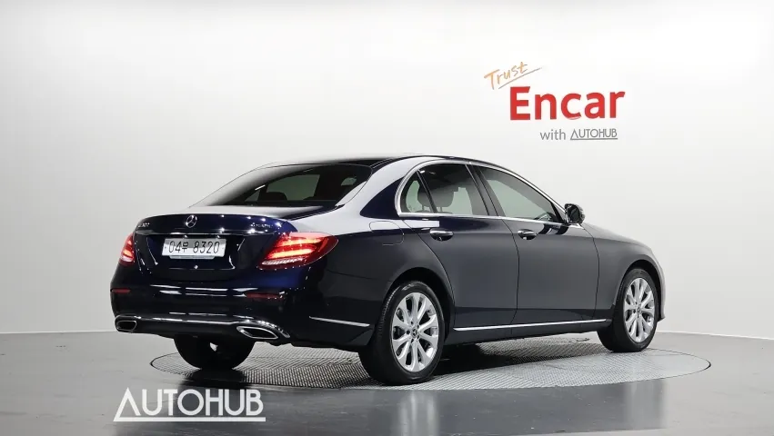 Mercedes-Benz E-Class 2019 photo 2
