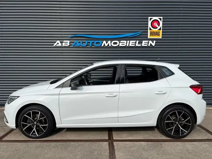 Seat Ibiza 2021 photo 2