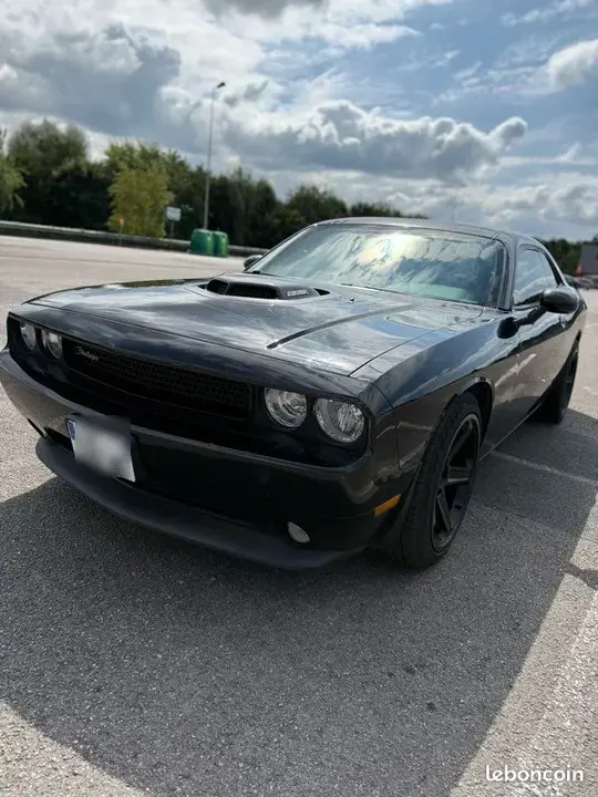 Dodge Challenger