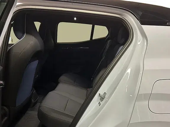 Volvo Ex30 2025 photo 5