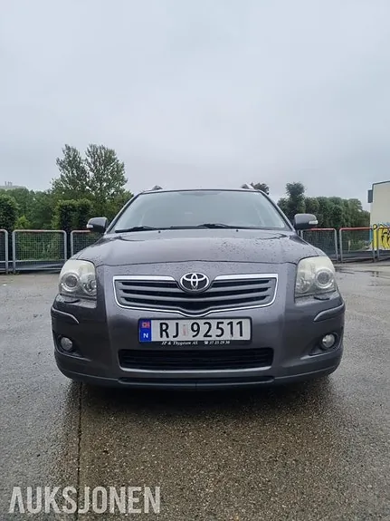 Toyota Avensis 2008 photo 2