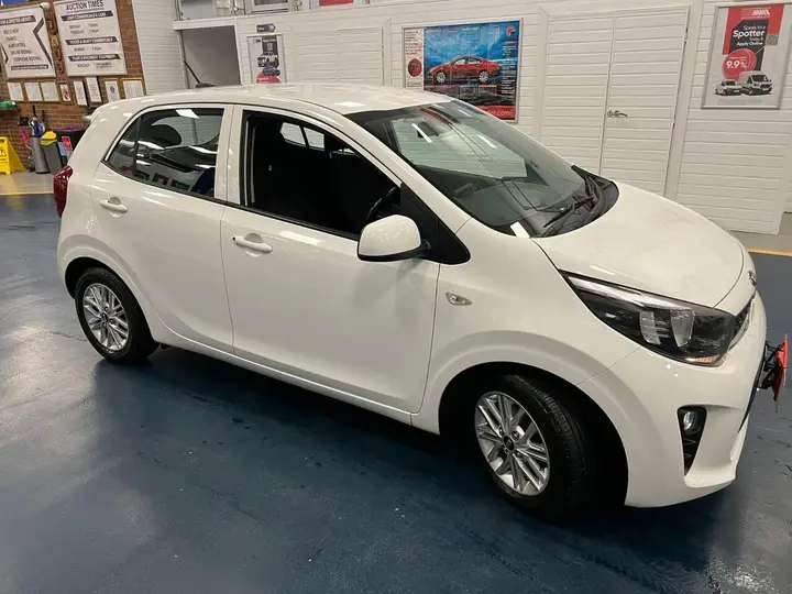 Kia Picanto 2021 photo 2