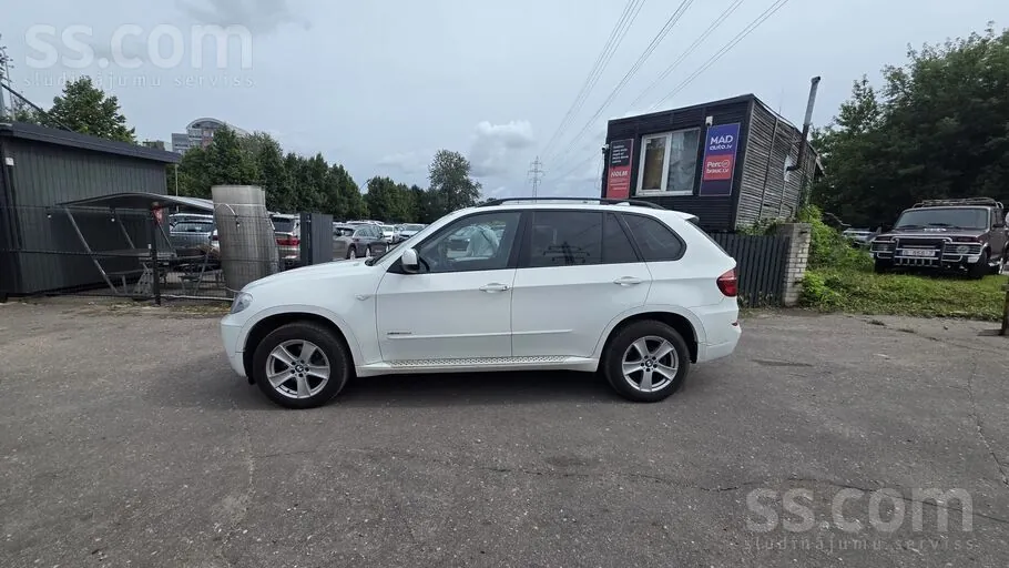 BMW X5 2011 photo 4