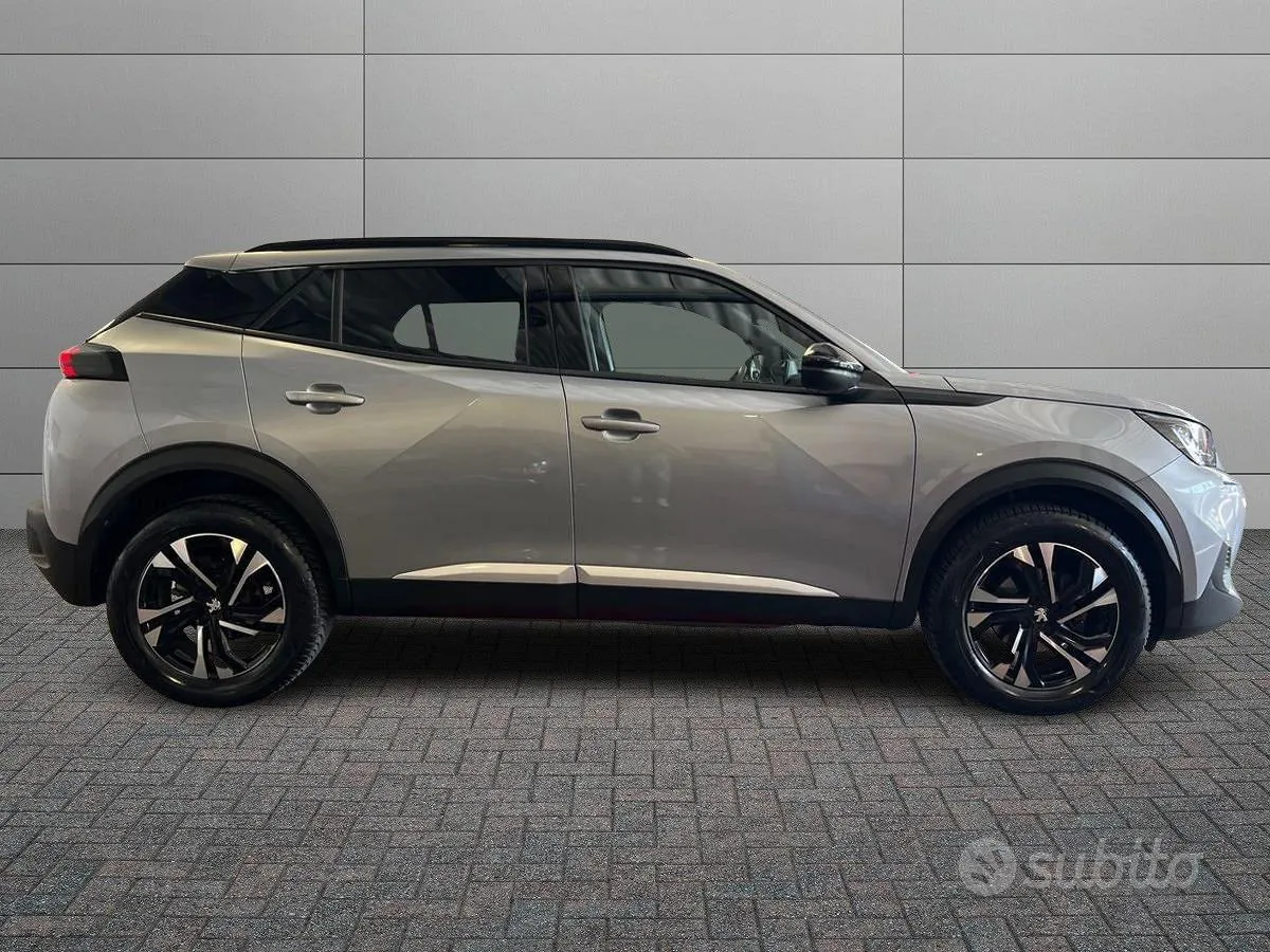 Peugeot 2008 2023 photo 3