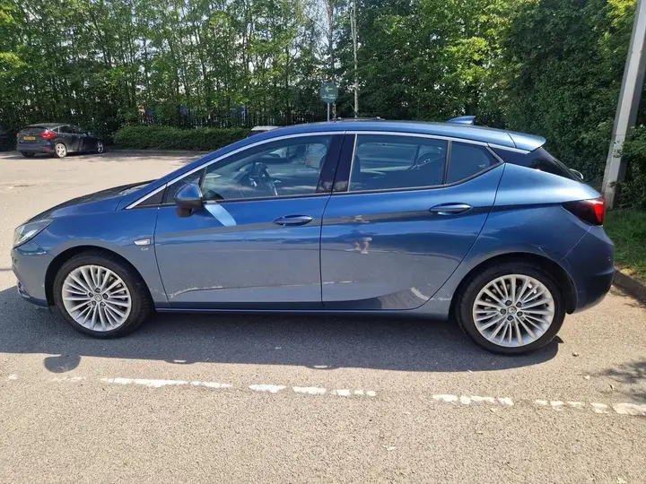 Vauxhall Astra 2017 photo 5
